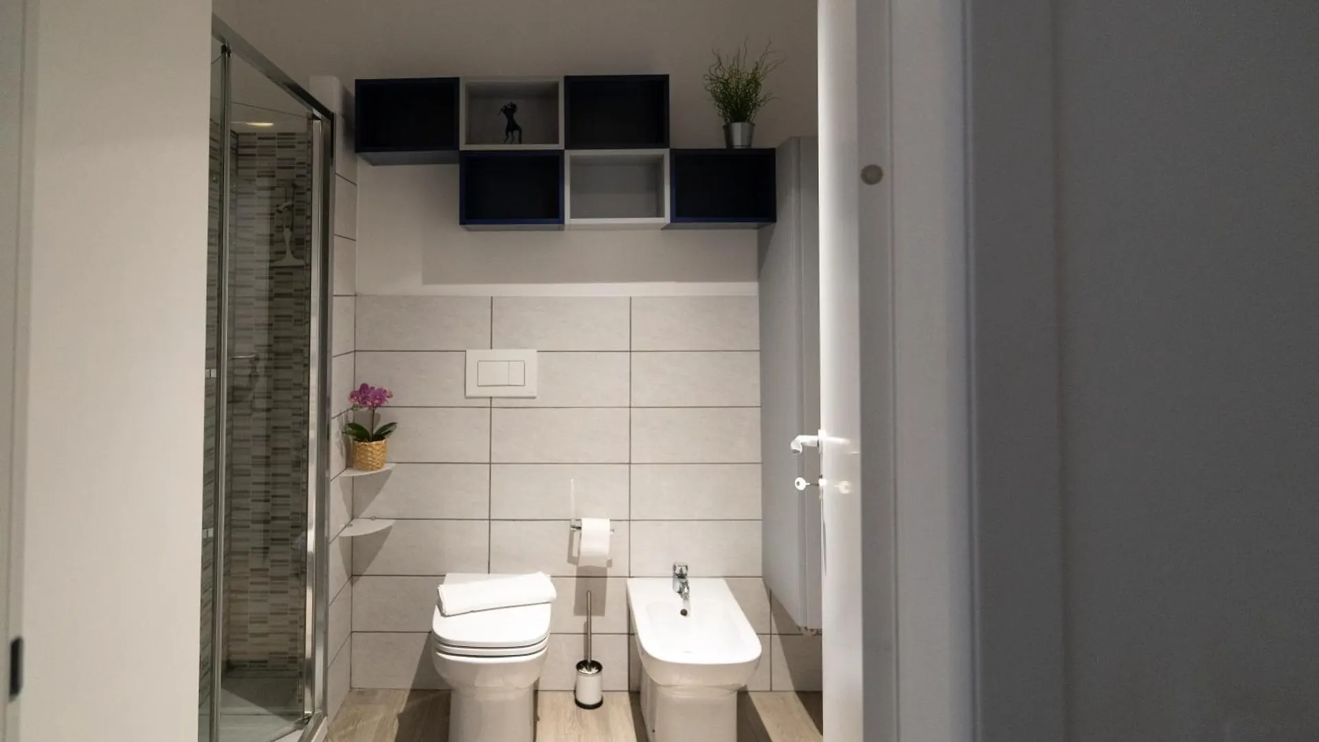 Apartment Cinema Suite Central Station - 10 Mins Citycenter Milan