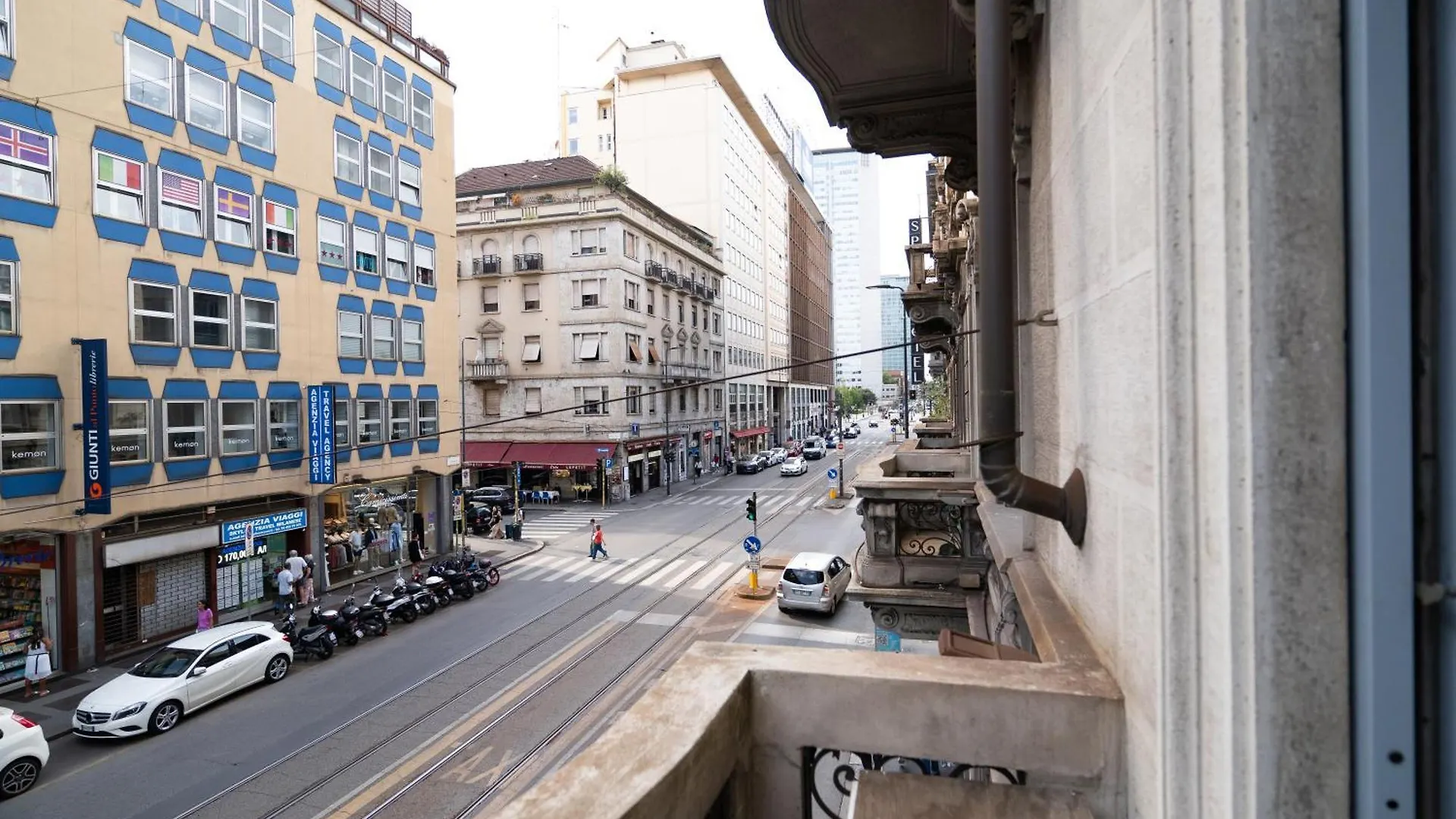 Apartment Cinema Suite Central Station - 10 Mins Citycenter Milan